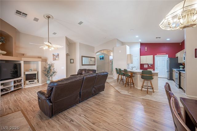 7012 Wild Wave Drive, Las Vegas, NV 89131