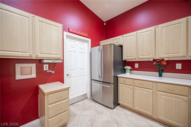 7012 Wild Wave Drive, Las Vegas, NV 89131