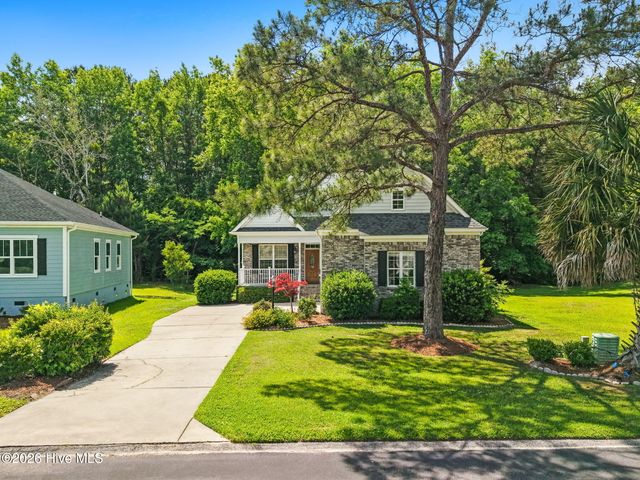 777 Marsh Rose Path NW, Calabash, NC 28467