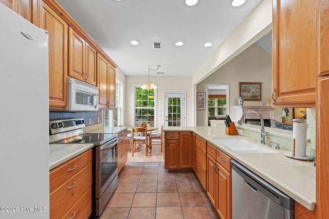 777 Marsh Rose Path NW, Calabash, NC 28467