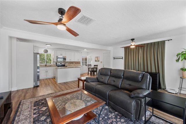 1308 GILLIAM DRIVE, Auburndale, FL 33823