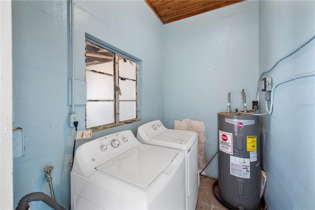 1308 GILLIAM DRIVE, Auburndale, FL 33823