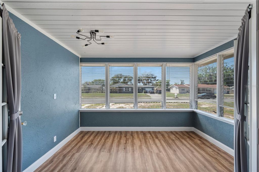 Image 18 of property listing at 1308 GILLIAM DRIVE, Auburndale, FL 33823