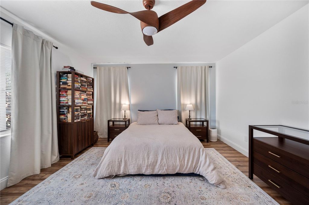 Image 26 of property listing at 1308 GILLIAM DRIVE, Auburndale, FL 33823