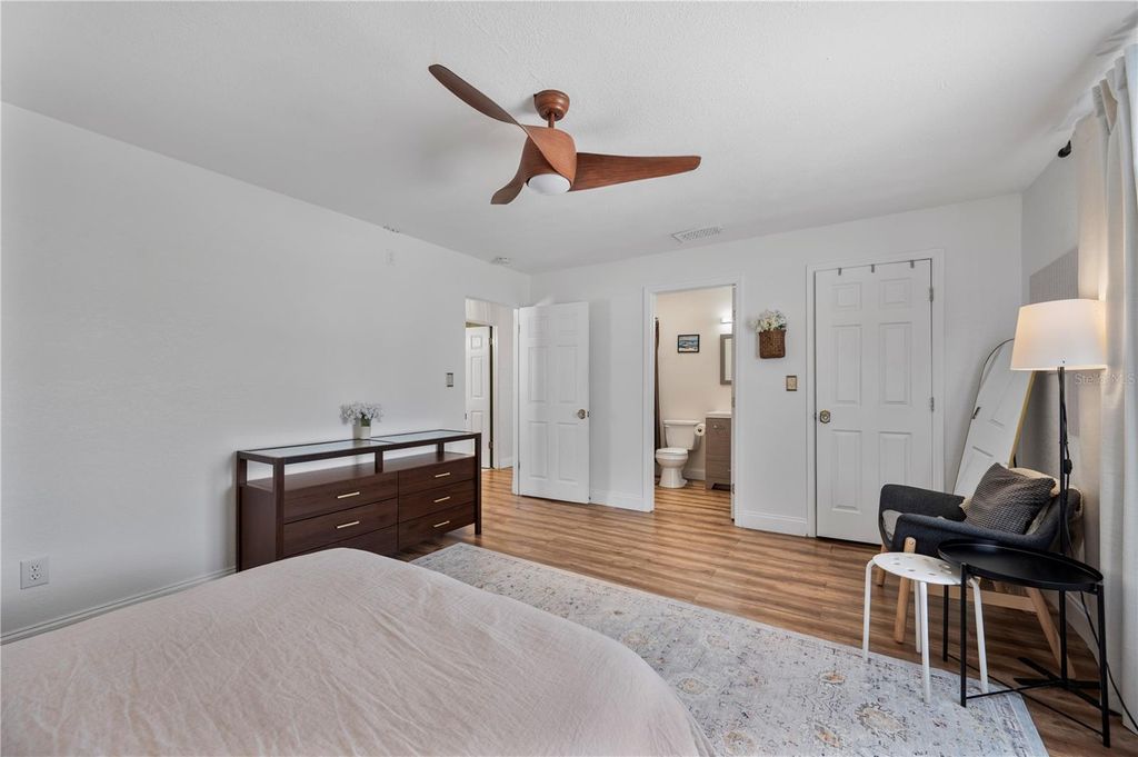 Image 27 of property listing at 1308 GILLIAM DRIVE, Auburndale, FL 33823