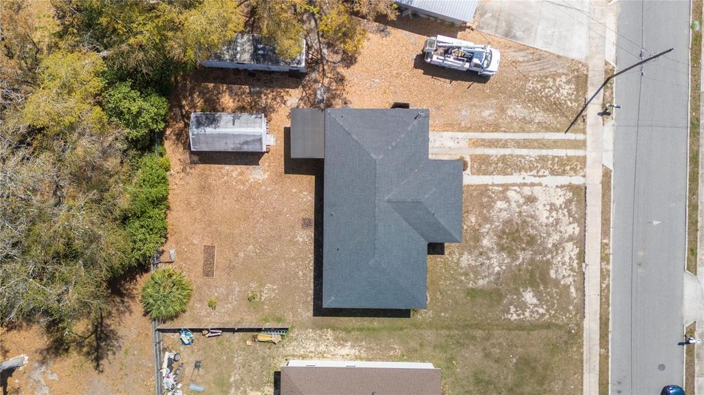 Image 39 of property listing at 1308 GILLIAM DRIVE, Auburndale, FL 33823