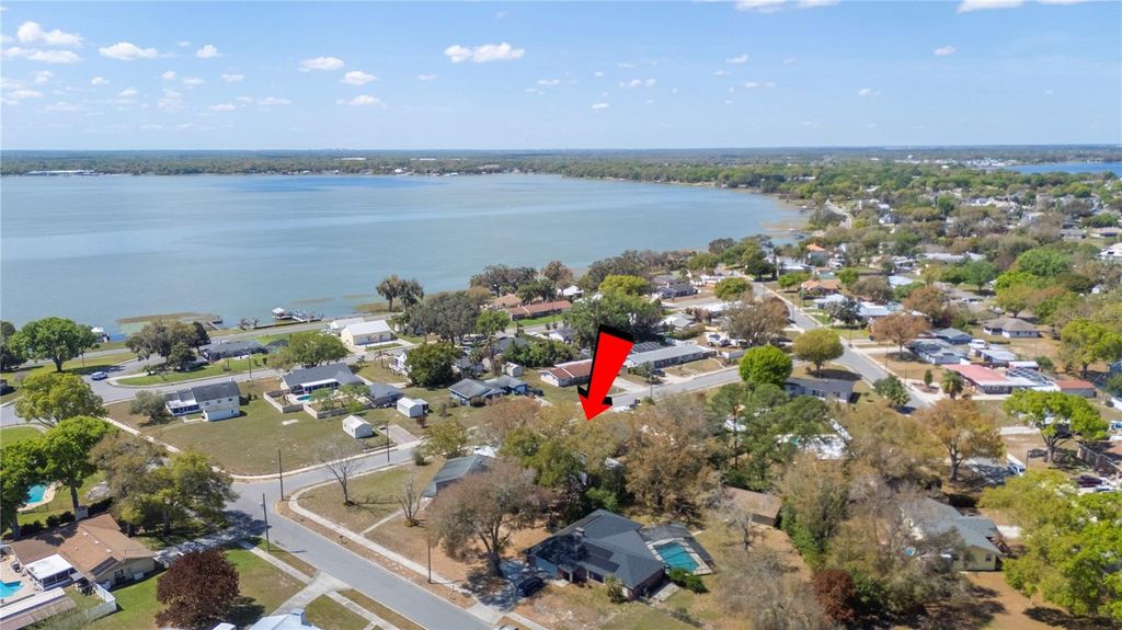 Image 42 of property listing at 1308 GILLIAM DRIVE, Auburndale, FL 33823