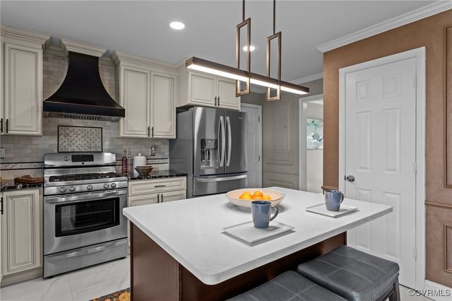 1716 First Colonial Ct, Richmond, VA 23231