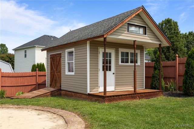 1716 First Colonial Ct, Richmond, VA 23231
