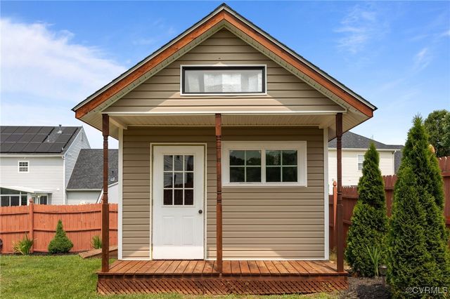 1716 First Colonial Ct, Richmond, VA 23231