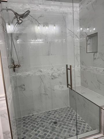 7490 S Brynmawr Court, West Bloomfield, MI 48322