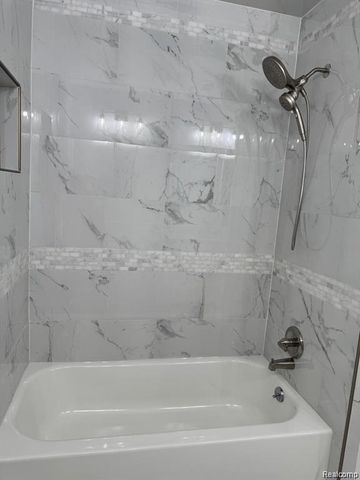 7490 S Brynmawr Court, West Bloomfield, MI 48322