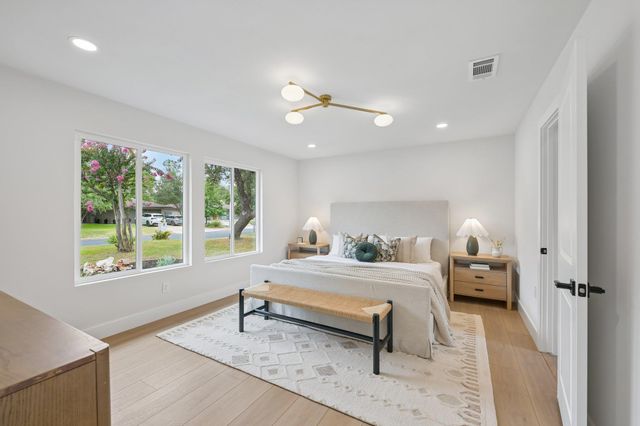 11809 Charing Cross RD, Austin, TX 78759