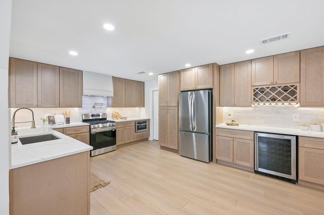 11809 Charing Cross RD, Austin, TX 78759