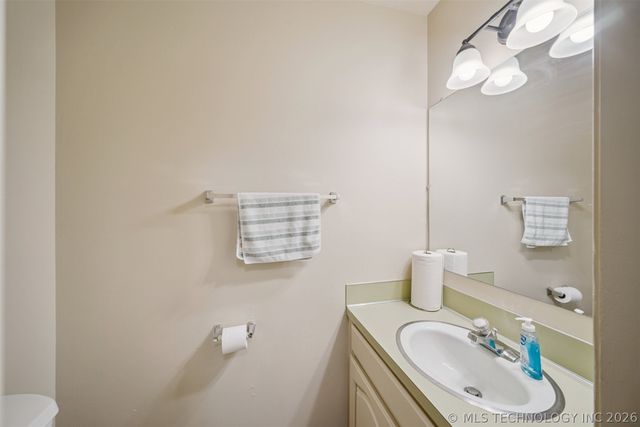 5732 E 64th Street, Tulsa, OK 74136