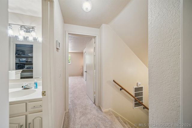5732 E 64th Street, Tulsa, OK 74136