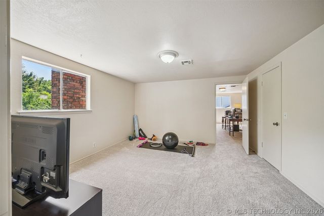 5732 E 64th Street, Tulsa, OK 74136