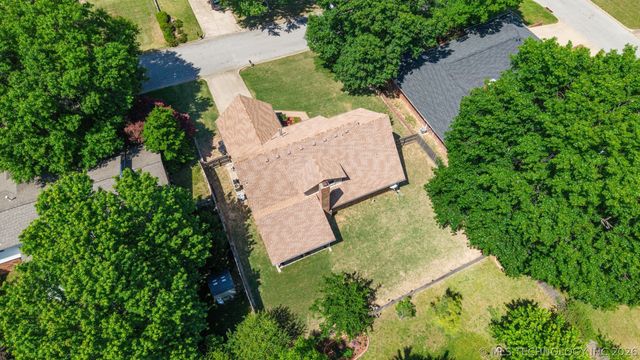 5732 E 64th Street, Tulsa, OK 74136