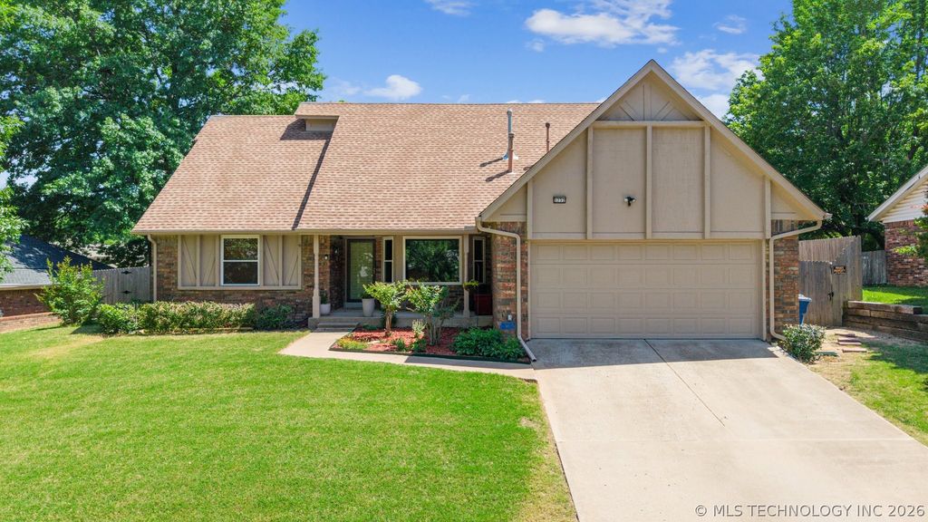 5732 E 64th Street, Tulsa, OK 74136