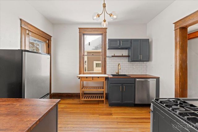 3114 Murdock Avenue, Cincinnati, OH 45205