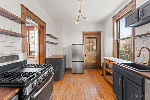 3114 Murdock Avenue, Cincinnati, OH 45205