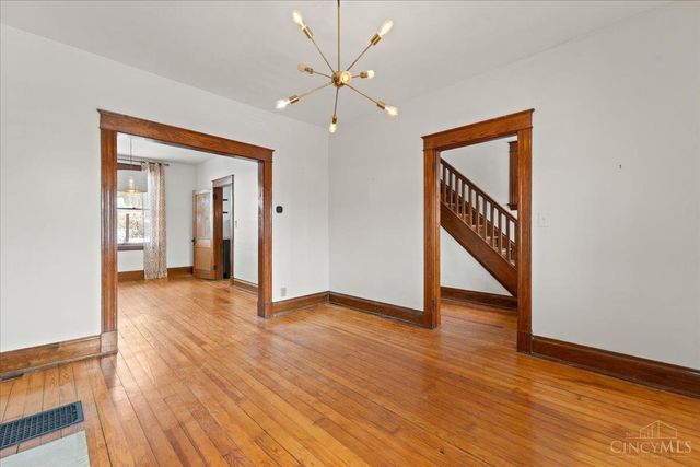 3114 Murdock Avenue, Cincinnati, OH 45205