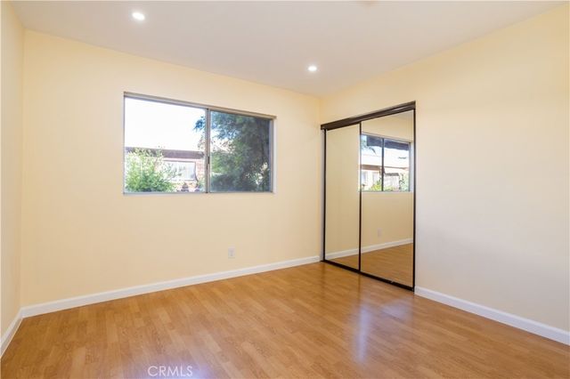 5414 Newcastle 8, Encino, CA 91316