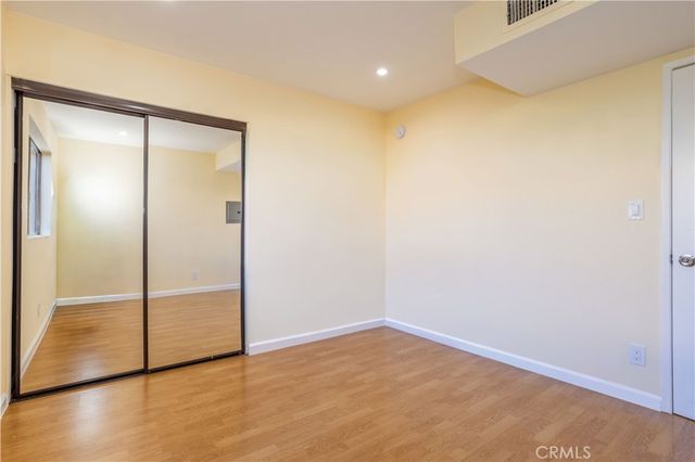 5414 Newcastle 8, Encino, CA 91316