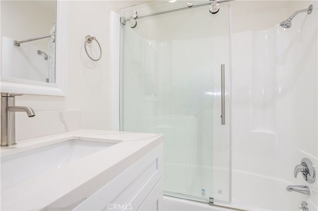 5414 Newcastle 8, Encino, CA 91316