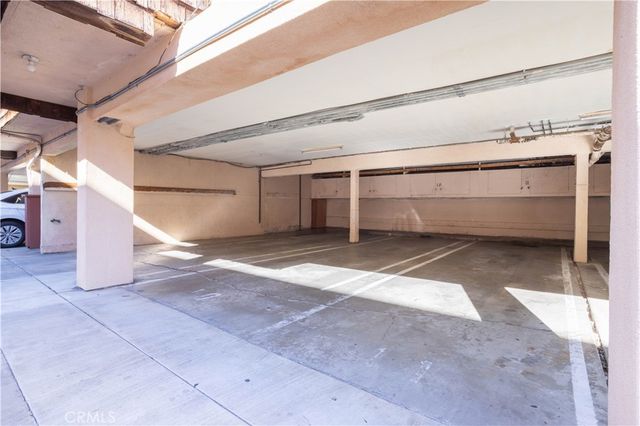 5414 Newcastle 8, Encino, CA 91316