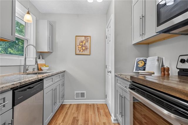 2397 Sherwood Place SW, Marietta, GA 30008