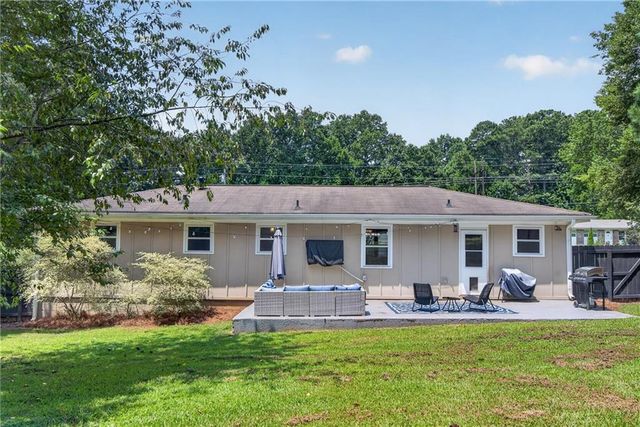 2397 Sherwood Place SW, Marietta, GA 30008