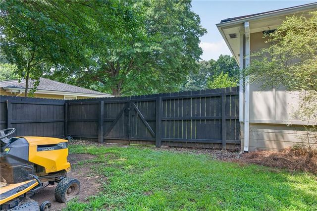 2397 Sherwood Place SW, Marietta, GA 30008