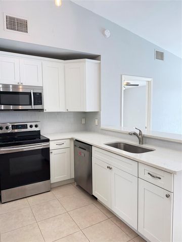 5067 Canal Circle, Lake Worth, FL 33467