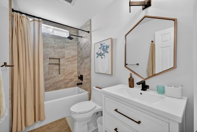 12915 Mott Ct, Auburn, CA 95603