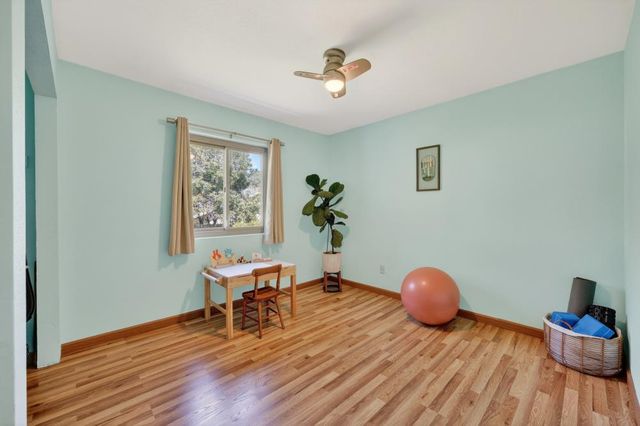 12915 Mott Ct, Auburn, CA 95603