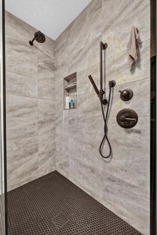 12915 Mott Ct, Auburn, CA 95603