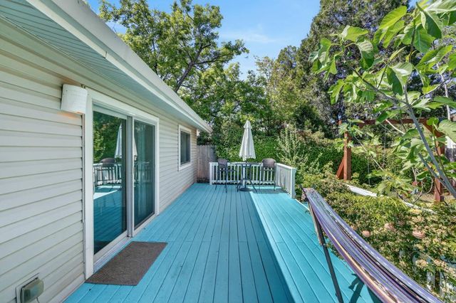 12915 Mott Ct, Auburn, CA 95603