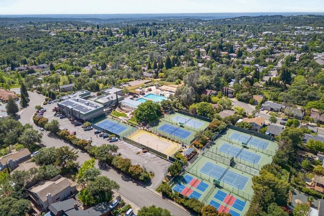 12915 Mott Ct, Auburn, CA 95603