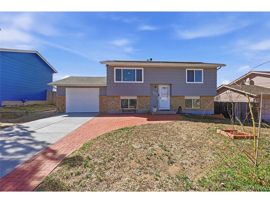 201 N Pauline Ave, Milliken, CO 80543