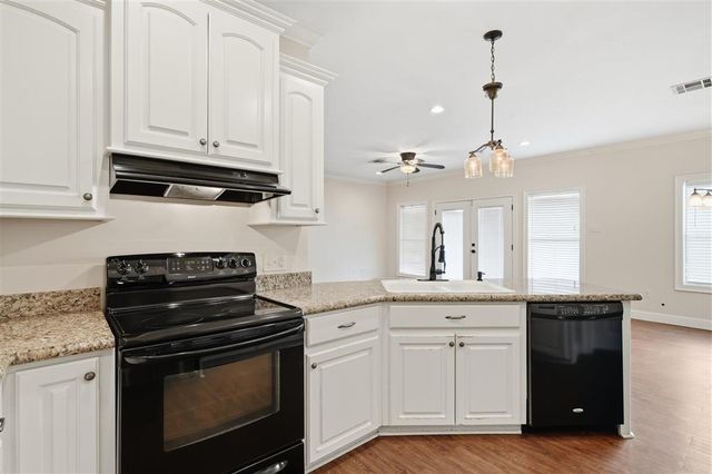 2628 Ravenway Dr Drive, Lake Charles, LA 70611