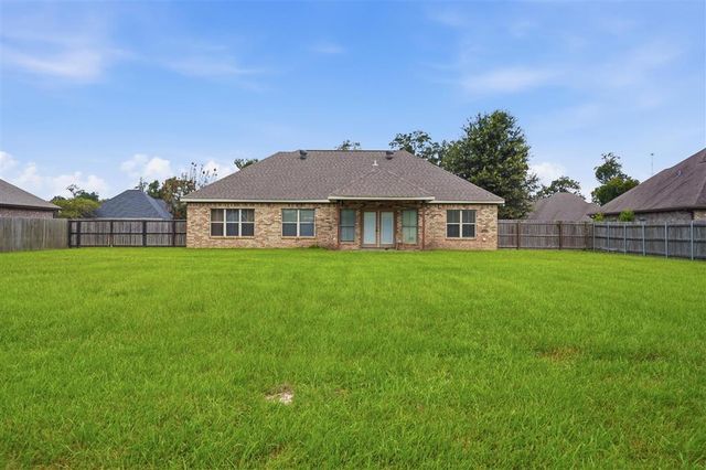 2628 Ravenway Dr Drive, Lake Charles, LA 70611