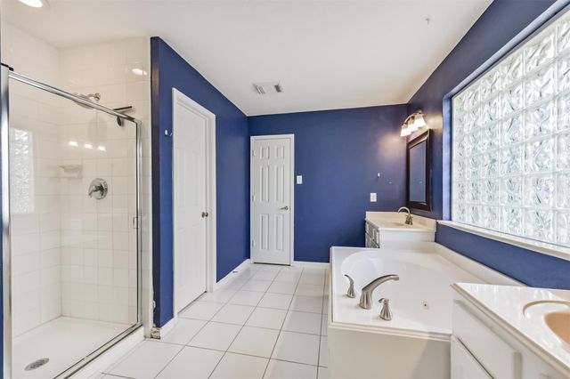 13203 Yaupon Holly Lane, Houston, TX 77044