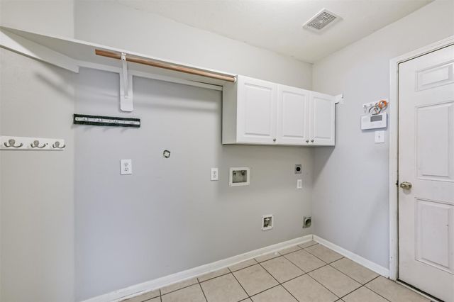 13203 Yaupon Holly Lane, Houston, TX 77044