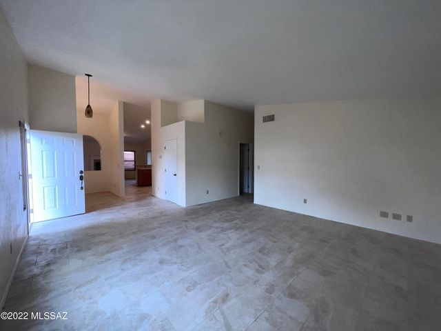 983 W Eagle Look Lane, Oro Valley, AZ 85737