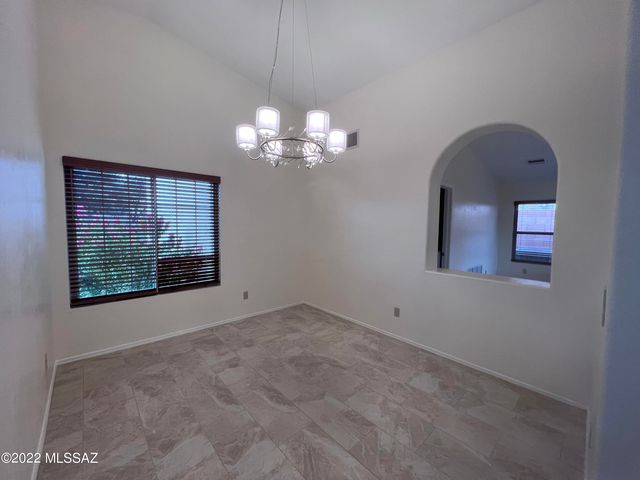 983 W Eagle Look Lane, Oro Valley, AZ 85737