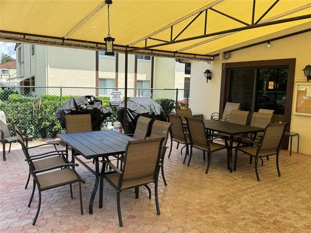 5773 La Pinata Boulevard A-1, Greenacres, FL 33463