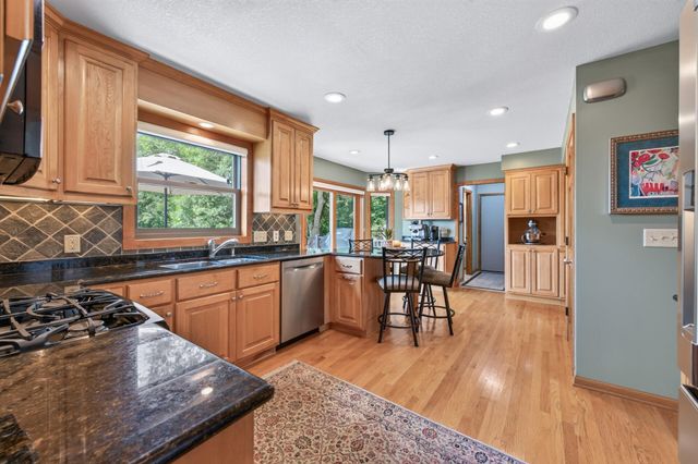8945 Dallas Lane N, Maple Grove, MN 55369