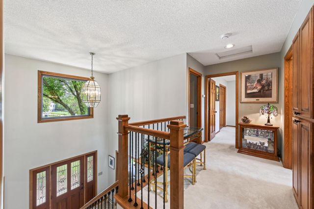 8945 Dallas Lane N, Maple Grove, MN 55369