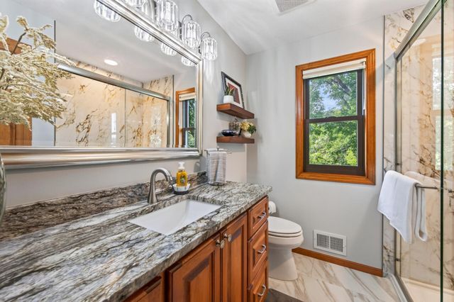 8945 Dallas Lane N, Maple Grove, MN 55369